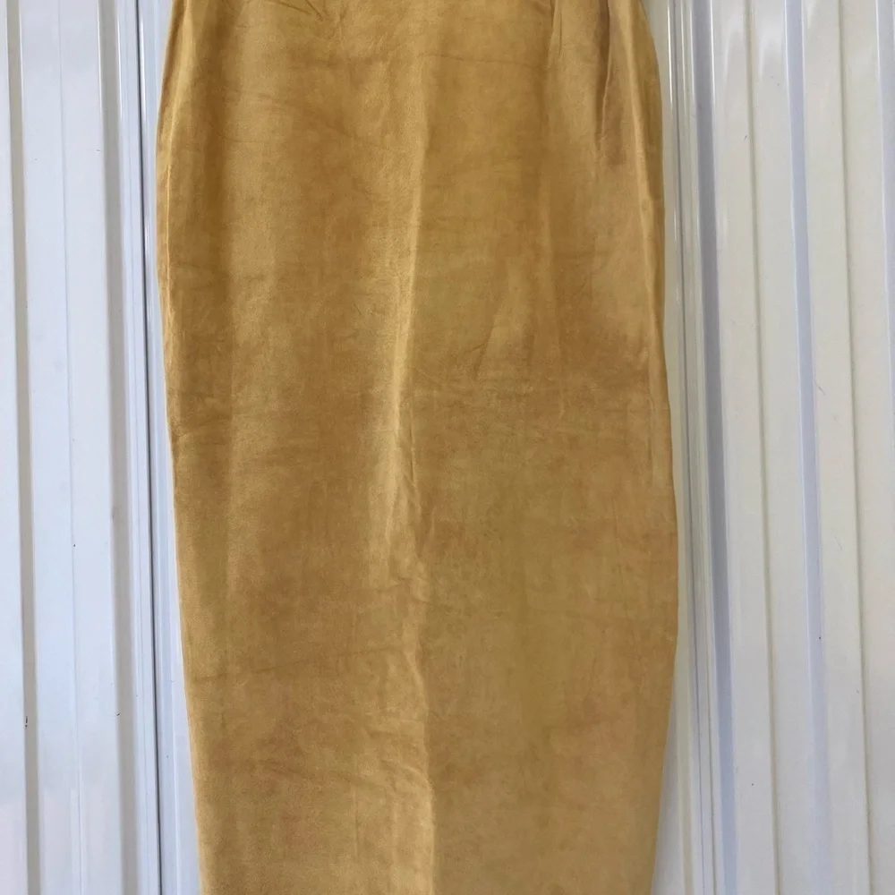 𝅺vtg  Grownbeans by Karen Groner  suede Skirt. LRG . Made in USA.